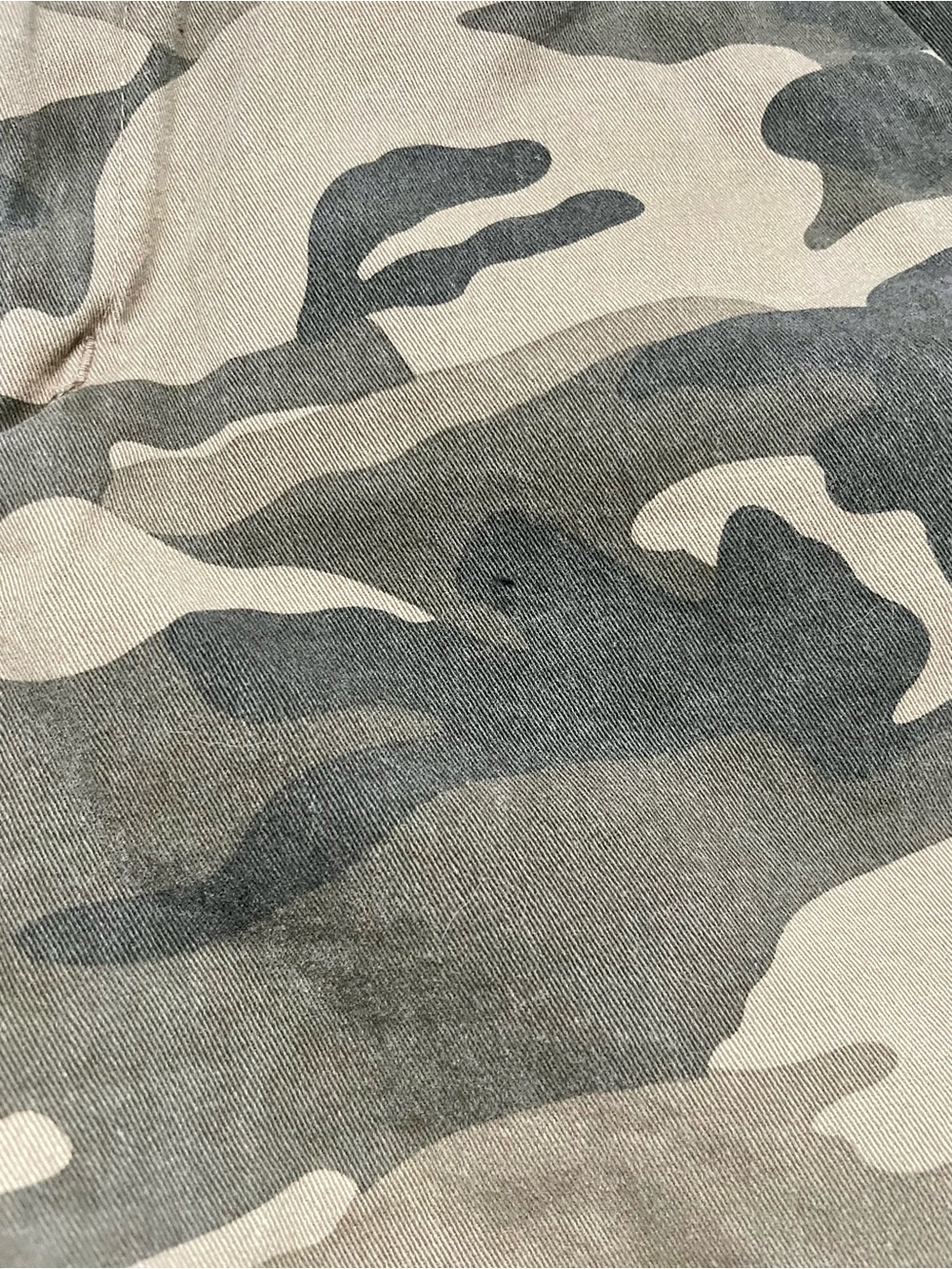 Ochenta Women’s Camo Cargo Shorts - Olive Green - Picture 3 of 6